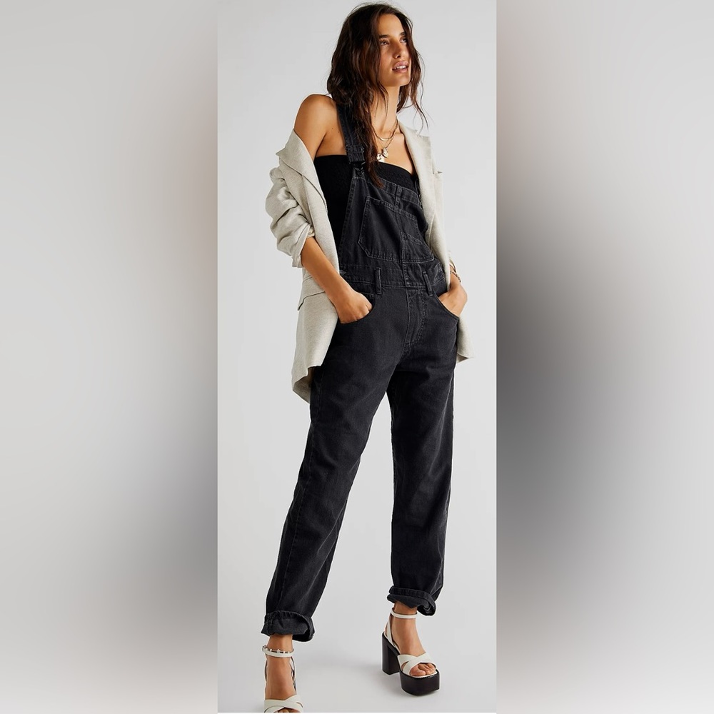 We The Free People Overalls Size M Black Ziggy Denim Jeans Straight NWOT